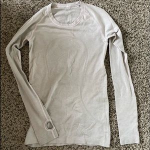 LULULEMON LONG SLEEVED